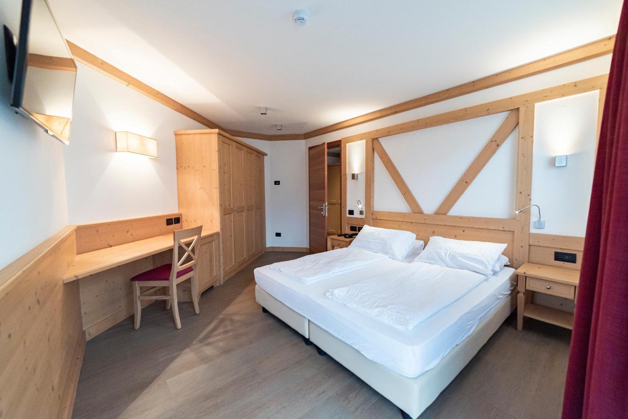 Hotel Garni Paradisi - Wellness & Spa Mezzano Zewnętrze zdjęcie