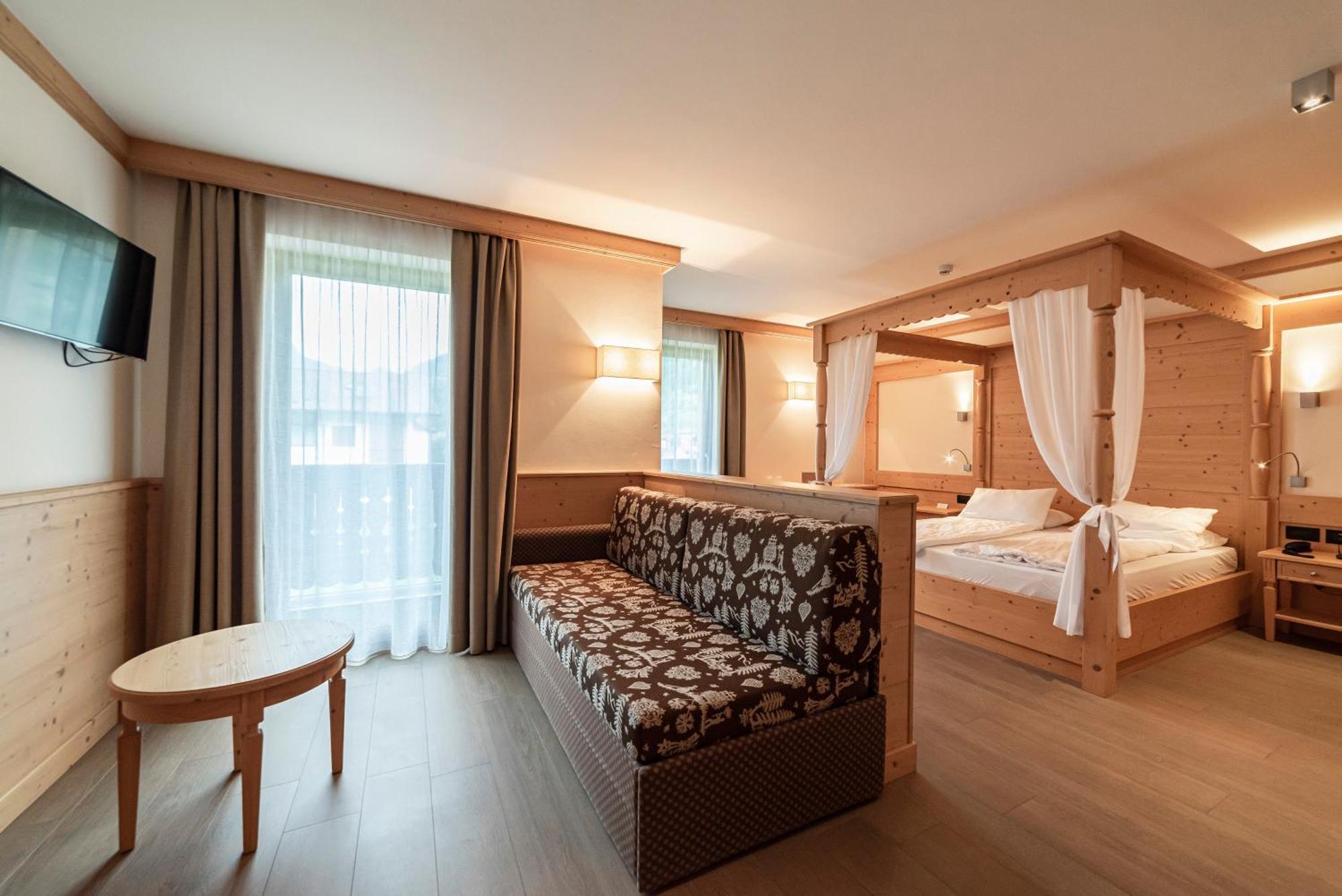 Hotel Garni Paradisi - Wellness & Spa Mezzano Zewnętrze zdjęcie