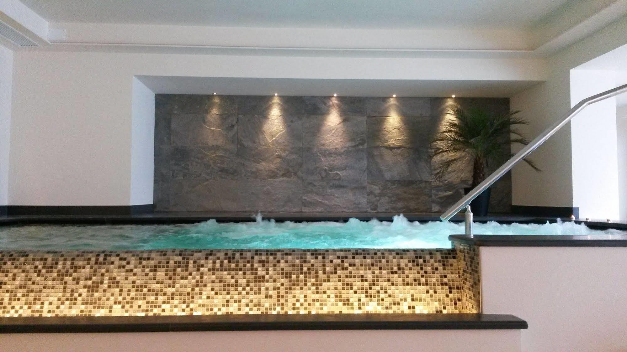 Hotel Garni Paradisi - Wellness & Spa Mezzano Zewnętrze zdjęcie