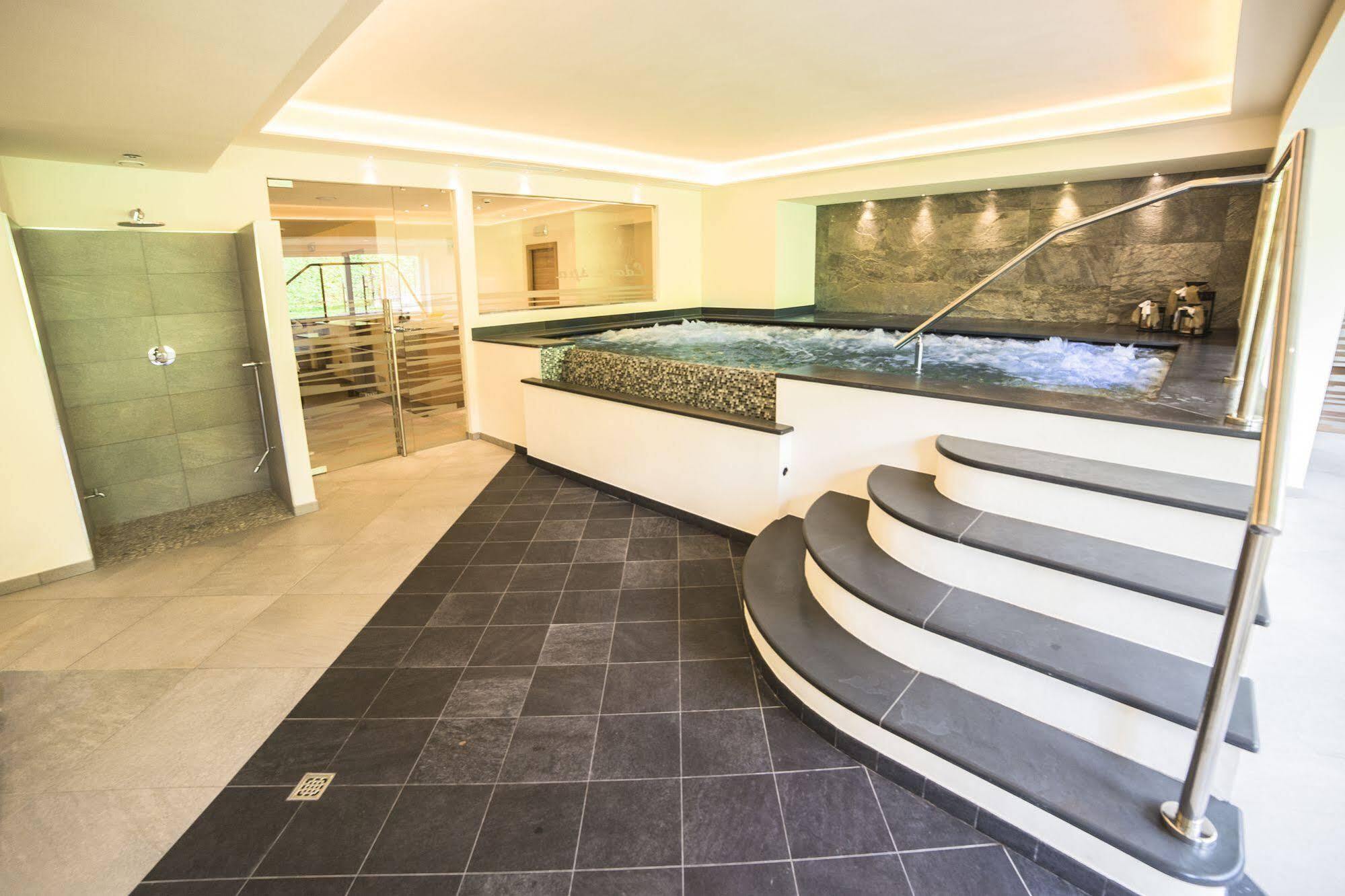 Hotel Garni Paradisi - Wellness & Spa Mezzano Zewnętrze zdjęcie